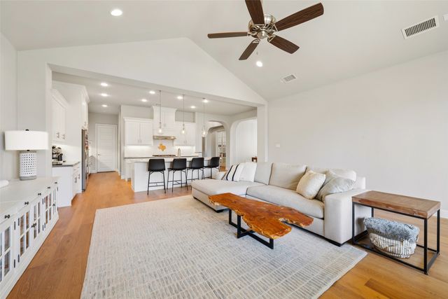 1116 Broadmoor Way, Roanoke, TX 76262