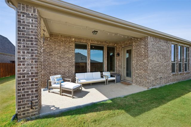 1116 Broadmoor Way, Roanoke, TX 76262