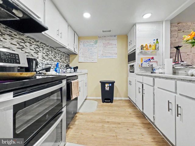 27 RIDGEWOOD PL, Willingboro, NJ 08046