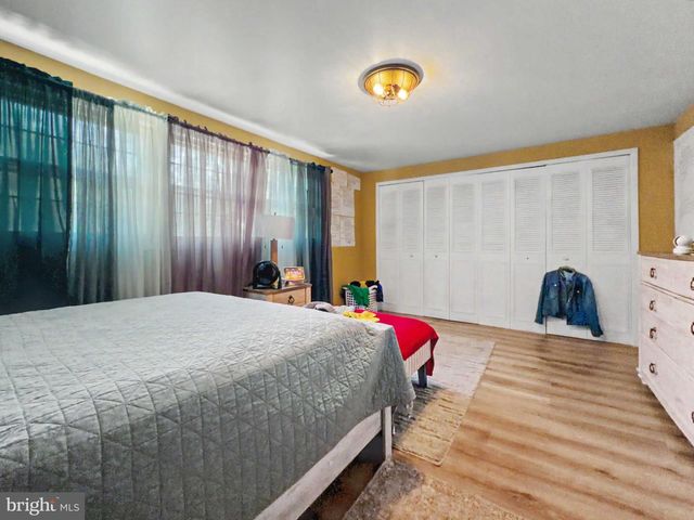 27 RIDGEWOOD PL, Willingboro, NJ 08046