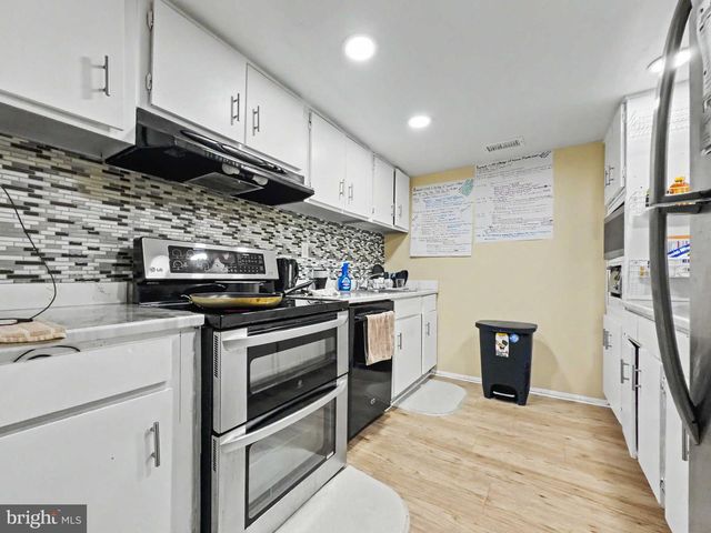 27 RIDGEWOOD PL, Willingboro, NJ 08046