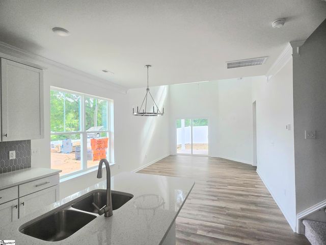 601 Autumn Lake Road, Simpsonville, SC 29681