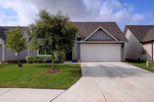 1009 Marvin WAY, Seguin, TX 78155
