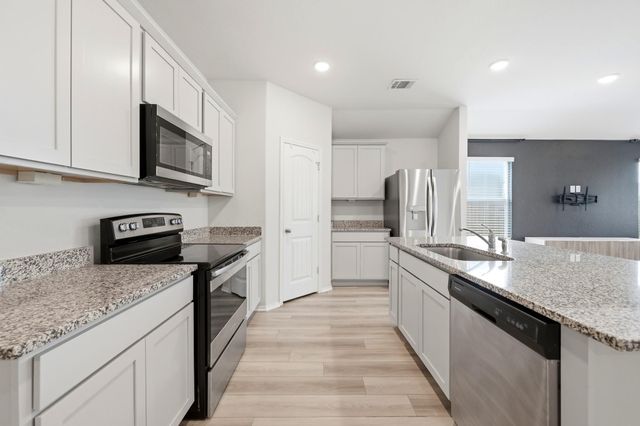 1009 Marvin WAY, Seguin, TX 78155