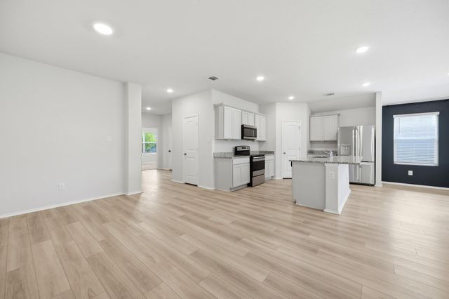 1009 Marvin WAY, Seguin, TX 78155