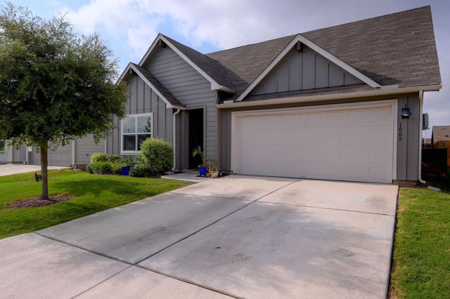 1009 Marvin WAY, Seguin, TX 78155