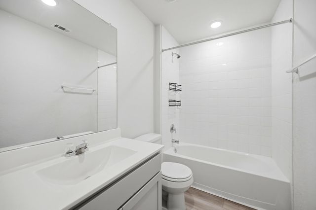 1009 Marvin WAY, Seguin, TX 78155