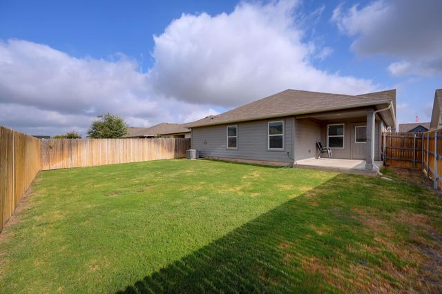 1009 Marvin WAY, Seguin, TX 78155