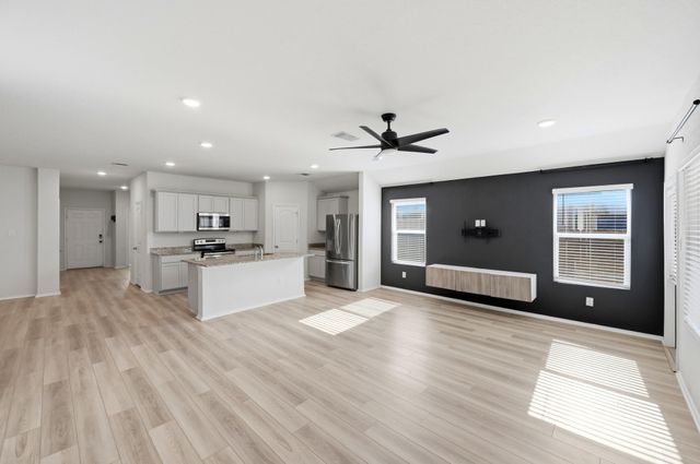 1009 Marvin WAY, Seguin, TX 78155