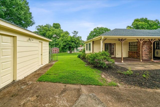 4208 OAKCREST AVE, Memphis, TN 38128