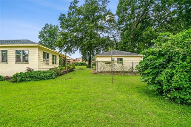 4208 OAKCREST AVE, Memphis, TN 38128