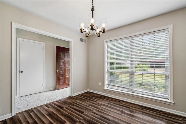 4208 OAKCREST AVE, Memphis, TN 38128