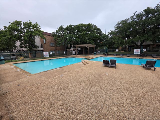 2300 Balsam Drive G306, Arlington, TX 76006