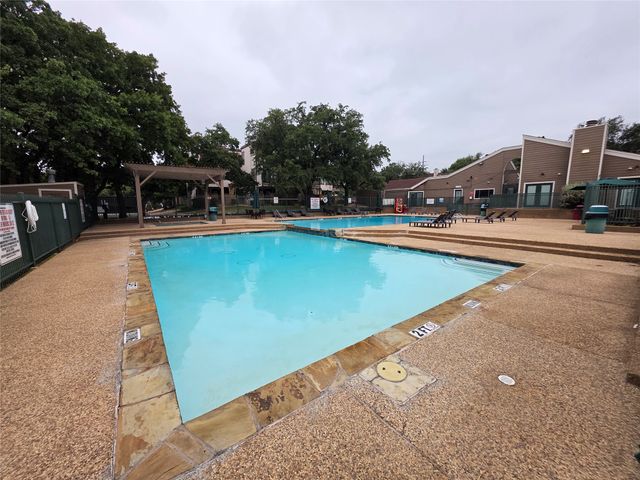2300 Balsam Drive G306, Arlington, TX 76006