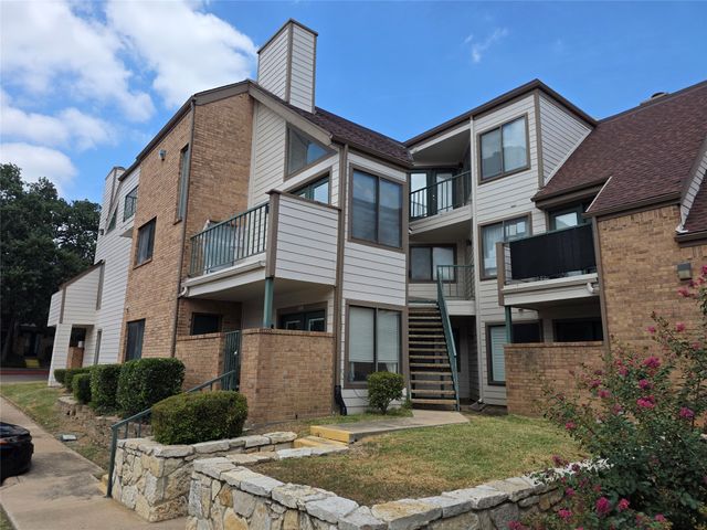 2300 Balsam Drive G306, Arlington, TX 76006