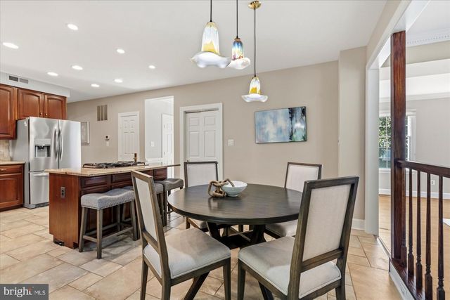 8811 SURREY CT, Alexandria, VA 22309