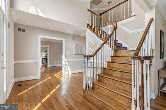8811 SURREY CT, Alexandria, VA 22309