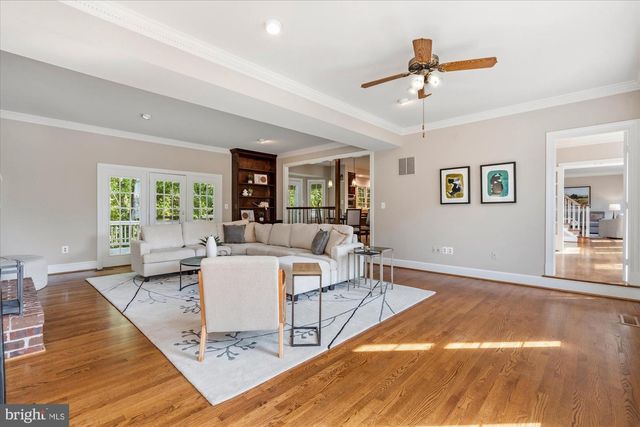8811 SURREY CT, Alexandria, VA 22309