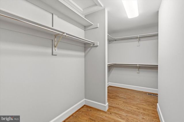 8811 SURREY CT, Alexandria, VA 22309