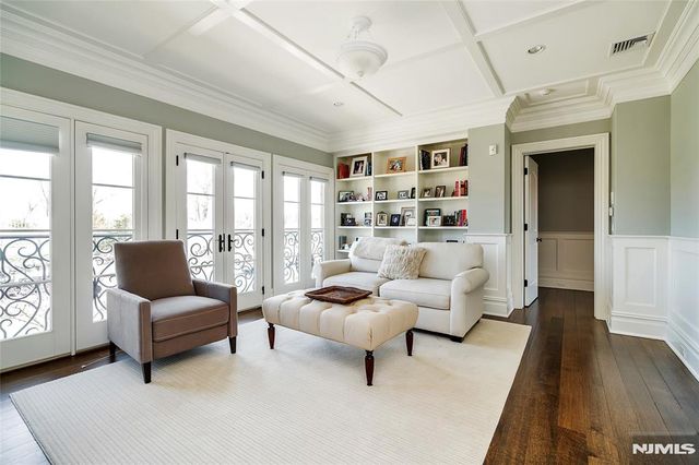 144 Truman Drive, Cresskill, NJ 07626