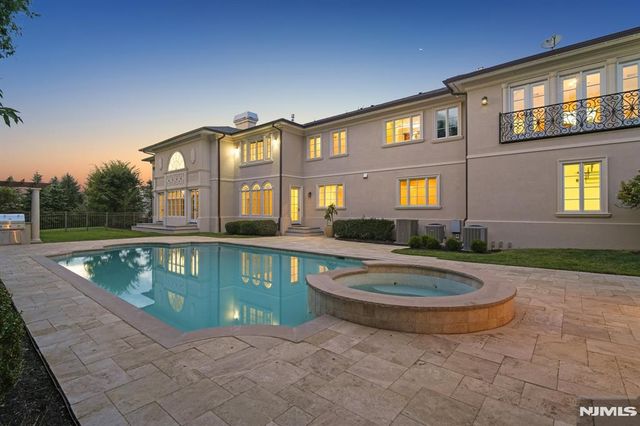 144 Truman Drive, Cresskill, NJ 07626