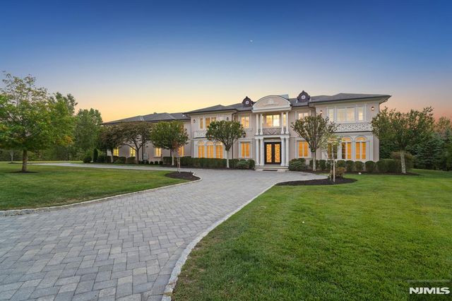 144 Truman Drive, Cresskill, NJ 07626