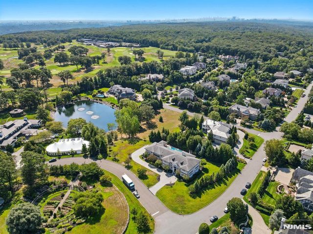 144 Truman Drive, Cresskill, NJ 07626