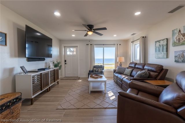 4480 Lakeview Drive, Sebring, FL 33870