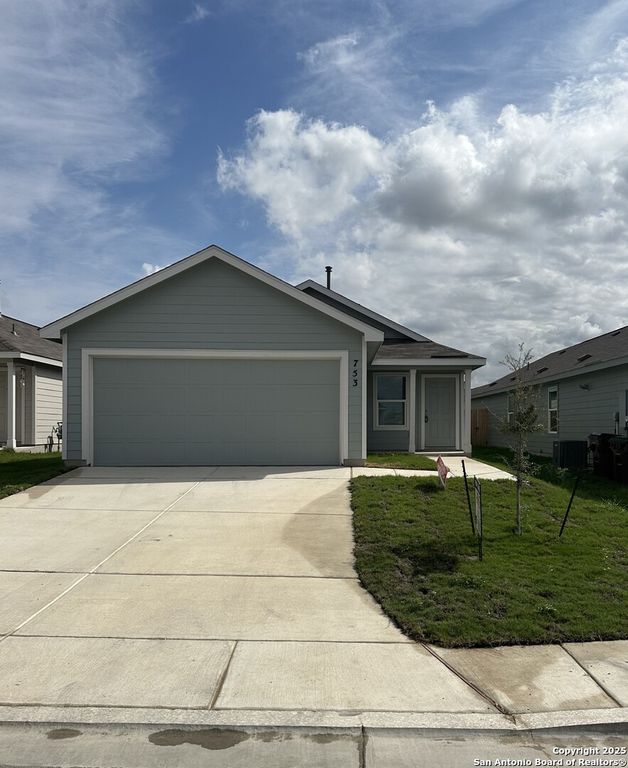 1830 Stonechat, New Braunfels, TX 78130