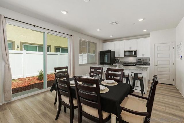 40303 Birchfield Drive, Temecula, CA 92591
