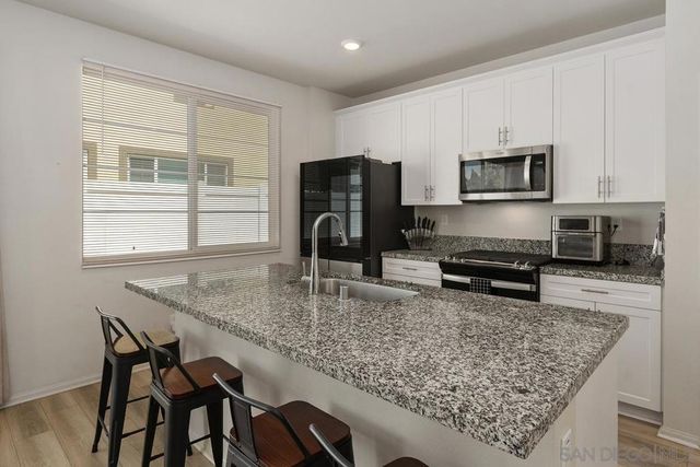 40303 Birchfield Drive, Temecula, CA 92591