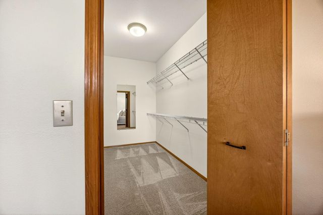 982 Golden Aspen Place, Ashland, OR 97520