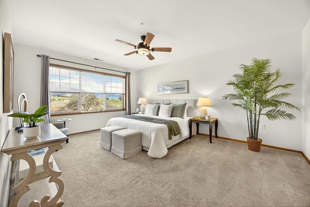 982 Golden Aspen Place, Ashland, OR 97520