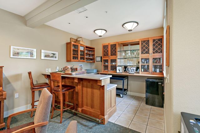 982 Golden Aspen Place, Ashland, OR 97520