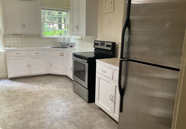 2721 SW 3RD PLACE, Gainesville, FL 32607