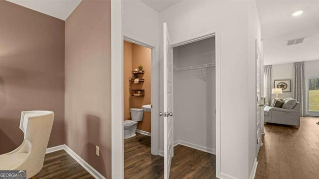 318 Friendship Oak Way, Hampton, GA 30228