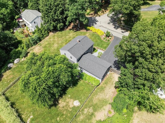 5 Adirondack Rd, Chelmsford, MA 01824