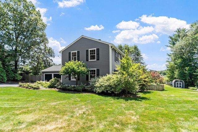 5 Adirondack Rd, Chelmsford, MA 01824