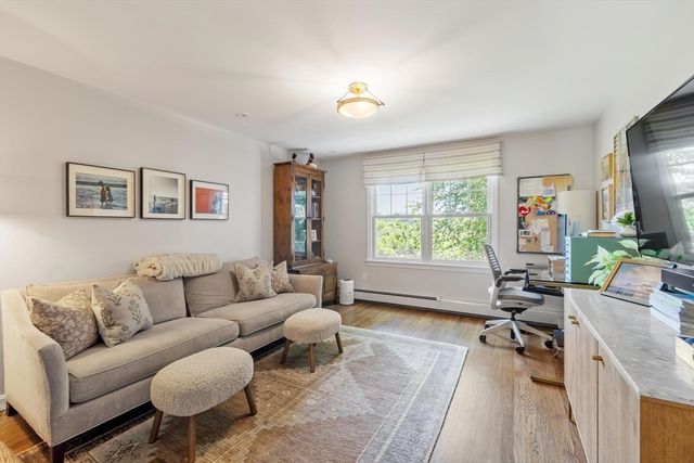 5 Adirondack Rd, Chelmsford, MA 01824