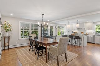 5 Adirondack Rd, Chelmsford, MA 01824