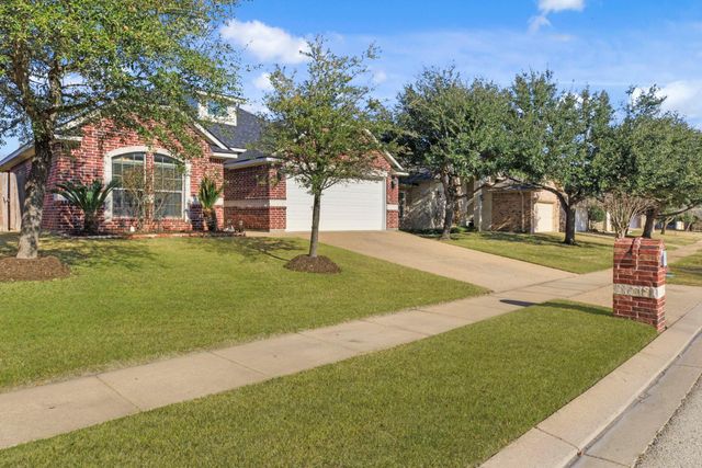2222 Carlisle Court, College Station, TX 77845