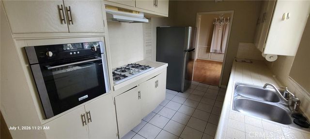 2403 N Lamer Street, Burbank, CA 91504