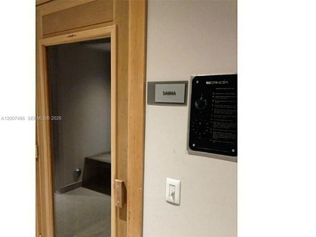 1100 S Miami Ave 1509, Miami, FL 33130