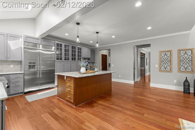 41901 8 Mile Road, Northville, MI 48167