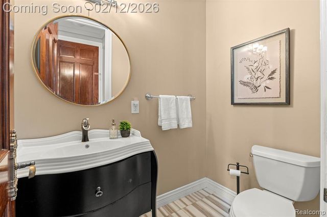 41901 8 Mile Road, Northville, MI 48167