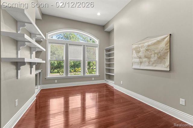 41901 8 Mile Road, Northville, MI 48167