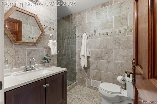 41901 8 Mile Road, Northville, MI 48167