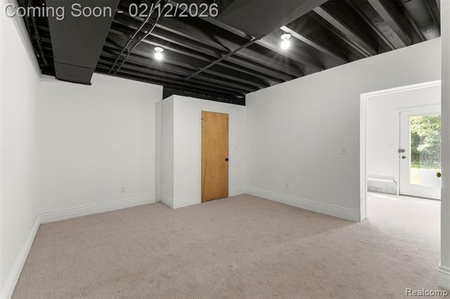 41901 8 Mile Road, Northville, MI 48167