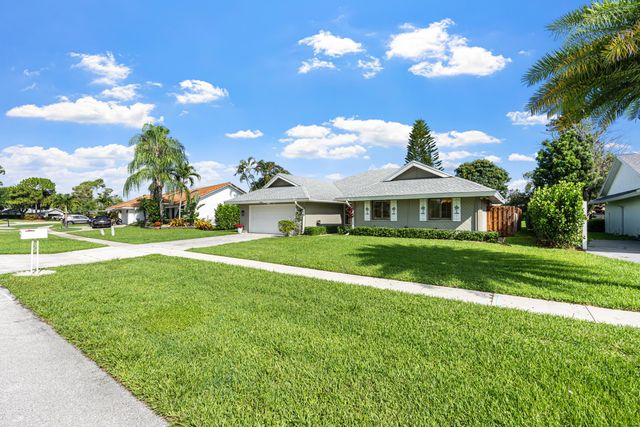13471 Barberry Drive, Wellington, FL 33414