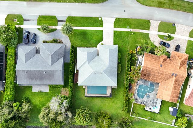 13471 Barberry Drive, Wellington, FL 33414